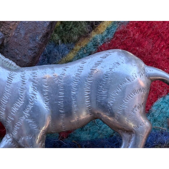 Vintage Sterling Silver Zebra Brooch // Retro Hat Pin, Scarf Pin, Lapel Pin - Picture 4 of 9